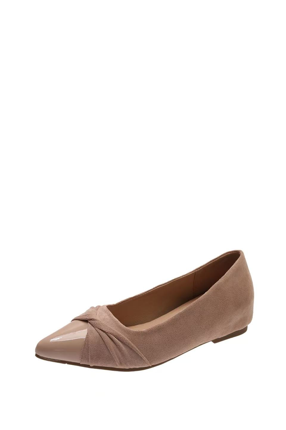 Pointed Toe Shallow Flats