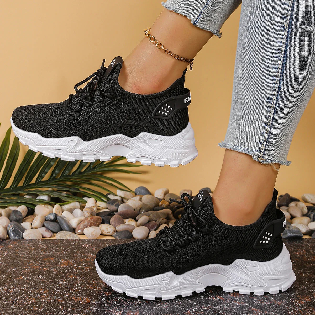 Breathable single mesh shoes