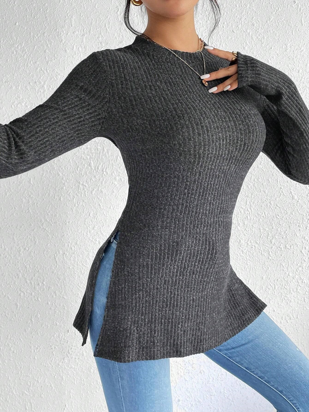 New Arrival Solid Color Ribbed Brushed Knit T-Shirt With Round Neck And Ribbed Hem