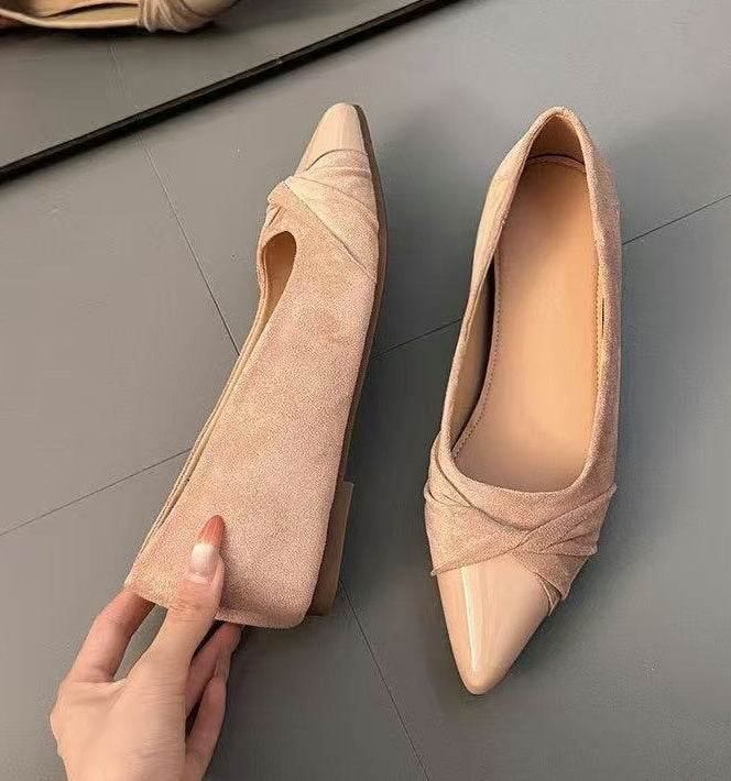 Pointed Toe Shallow Flats