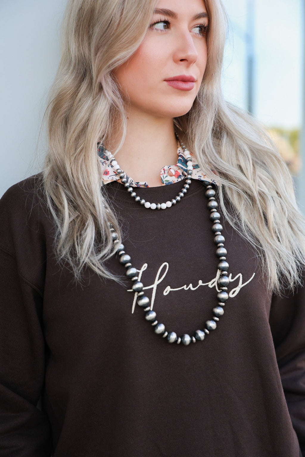 "Howdy" Embroidered Western Sweatshirt