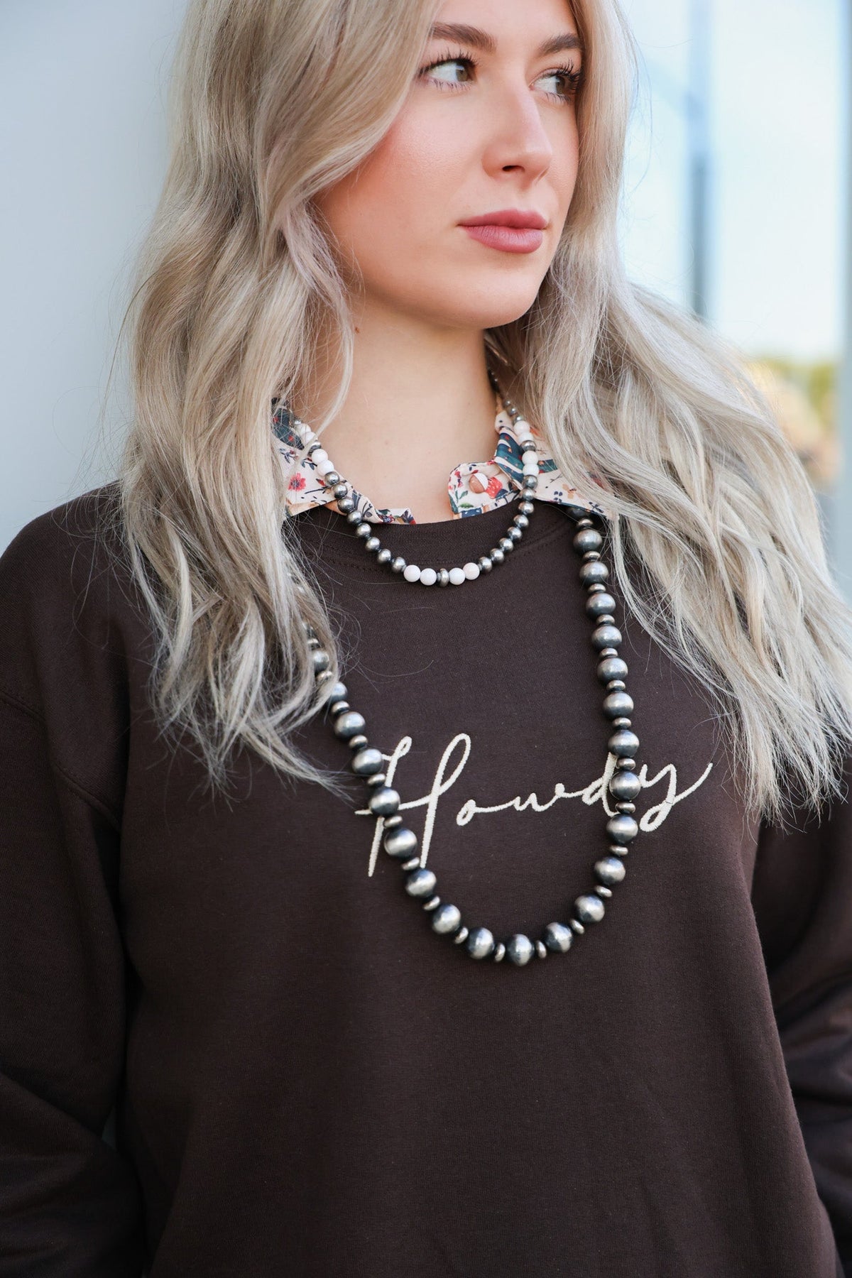 "Howdy" Embroidered Western Sweatshirt