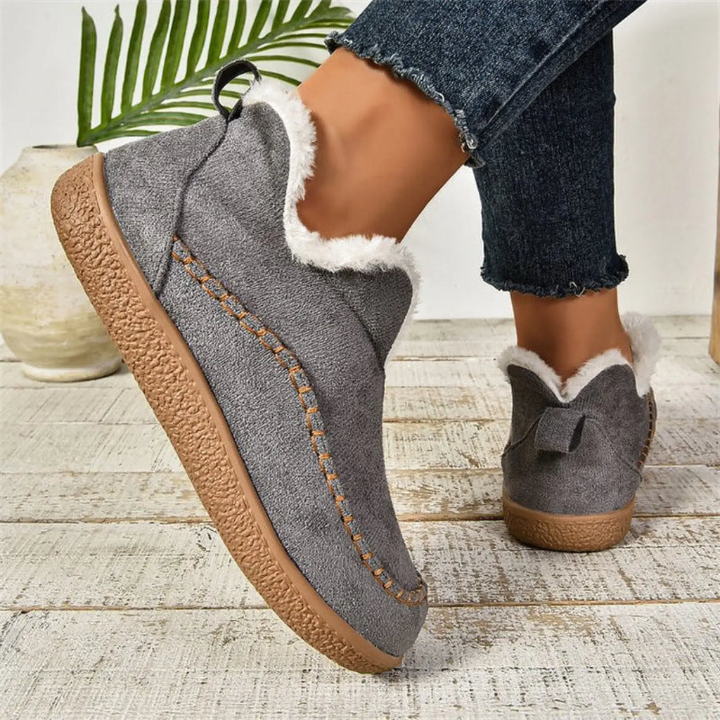 Women's v Cut Plush Suede Ankle Snow Boots